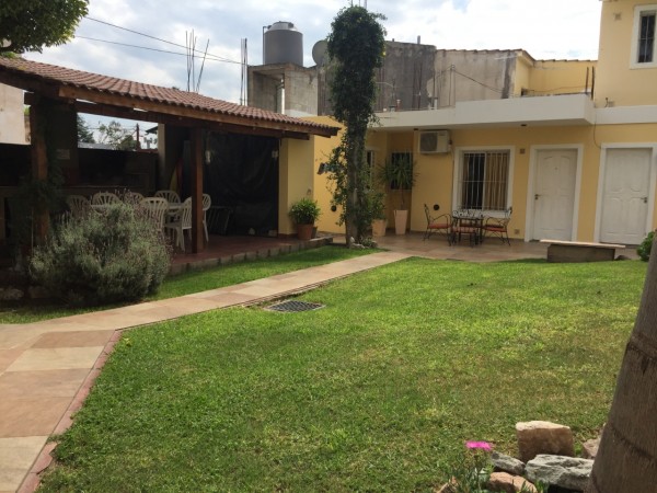Oportunidad en Carlos Paz - Complejo de casa, departamentos y locales comerciales a cuadras del centro