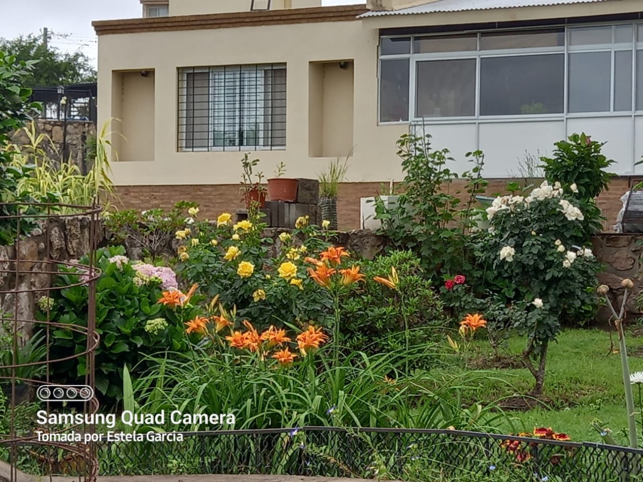  Hermosa casa con amplias comodidades en Cabalango