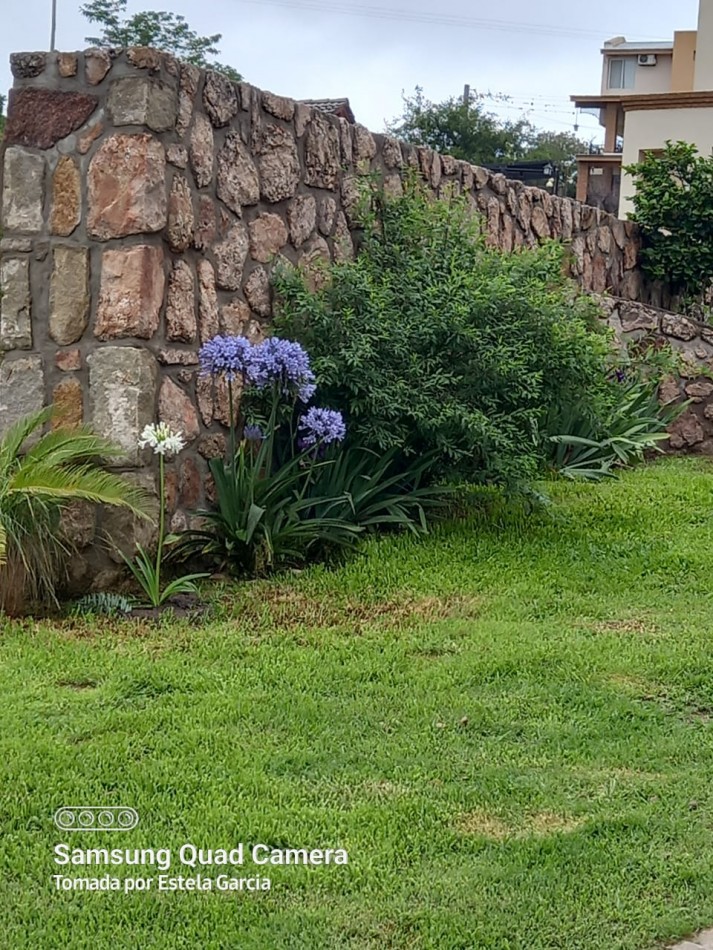  Hermosa casa con amplias comodidades en Cabalango