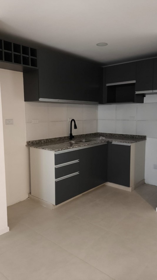 ¡A ESTRENAR! Departamento de 1 dormitorio con cochera en pleno centro de Villa Carlos Paz
