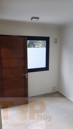 ¡Oportunidad! Hermoso housing triplex a estrenar en Miralejos 17, a 30 mts del Lago.