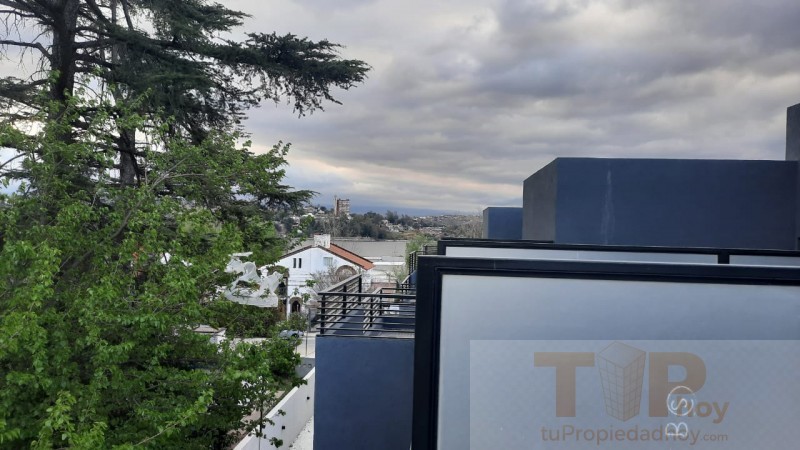 ¡Oportunidad! Hermoso housing triplex a estrenar en Miralejos 17, a 30 mts del Lago.