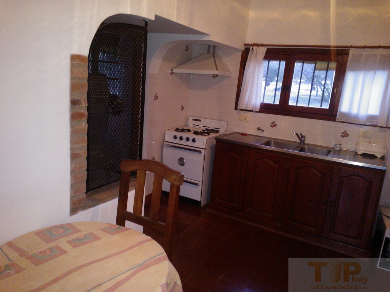 8 hectareas autosustentables con casas de campo, servicios y variedad de frutales en el Valle de Calamuchita