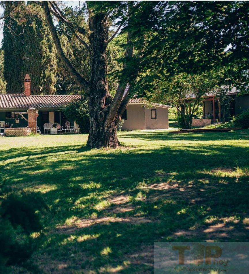 8 hectareas autosustentables con casas de campo, servicios y variedad de frutales en el Valle de Calamuchita