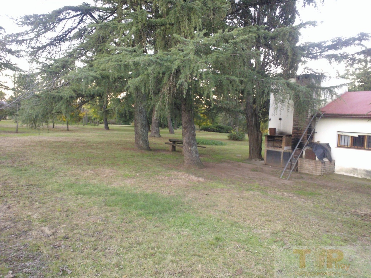 8 hectareas con casa de campo, departamentos, piscina, microclima propio y una importante variedad de frutales en el Valle de Calamuchita