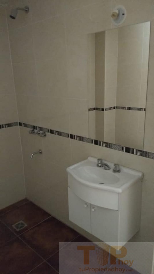 Anual 1 dormitorio - Patio exclusivo - Servicios Incluidos