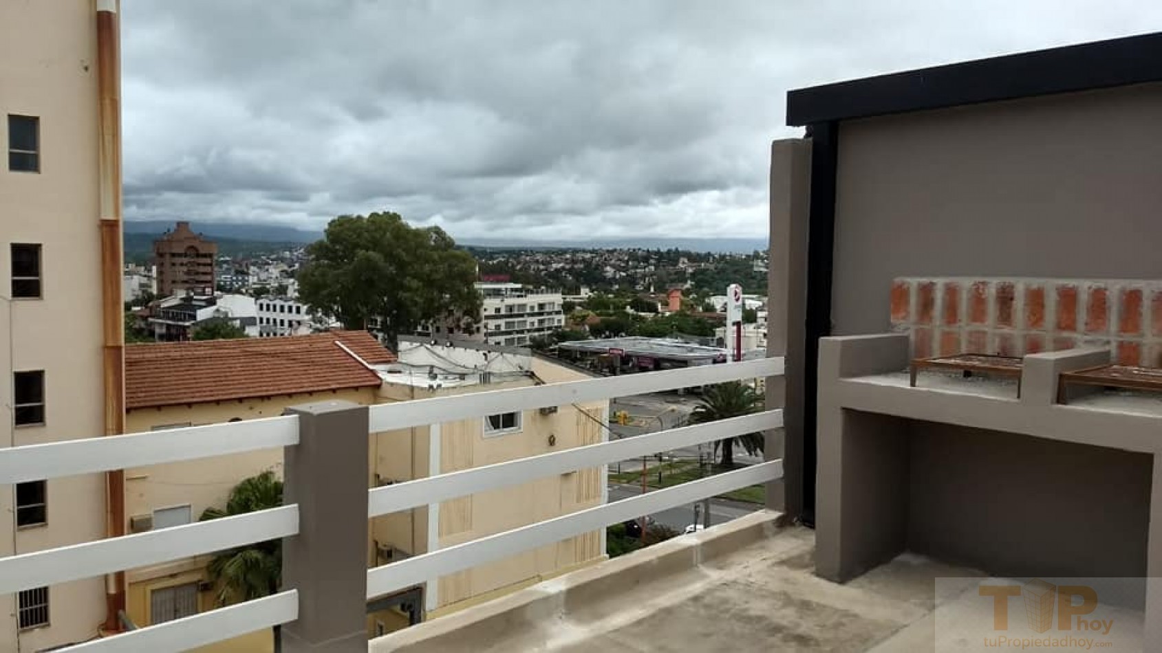 Anual 1 dormitorio - Patio exclusivo - Servicios Incluidos