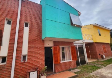 Duplex AMOBLADO en complejo, ubicado en Villa Dominguez. Excelente ubicacion